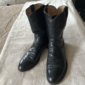 Men’s black Justin Topers